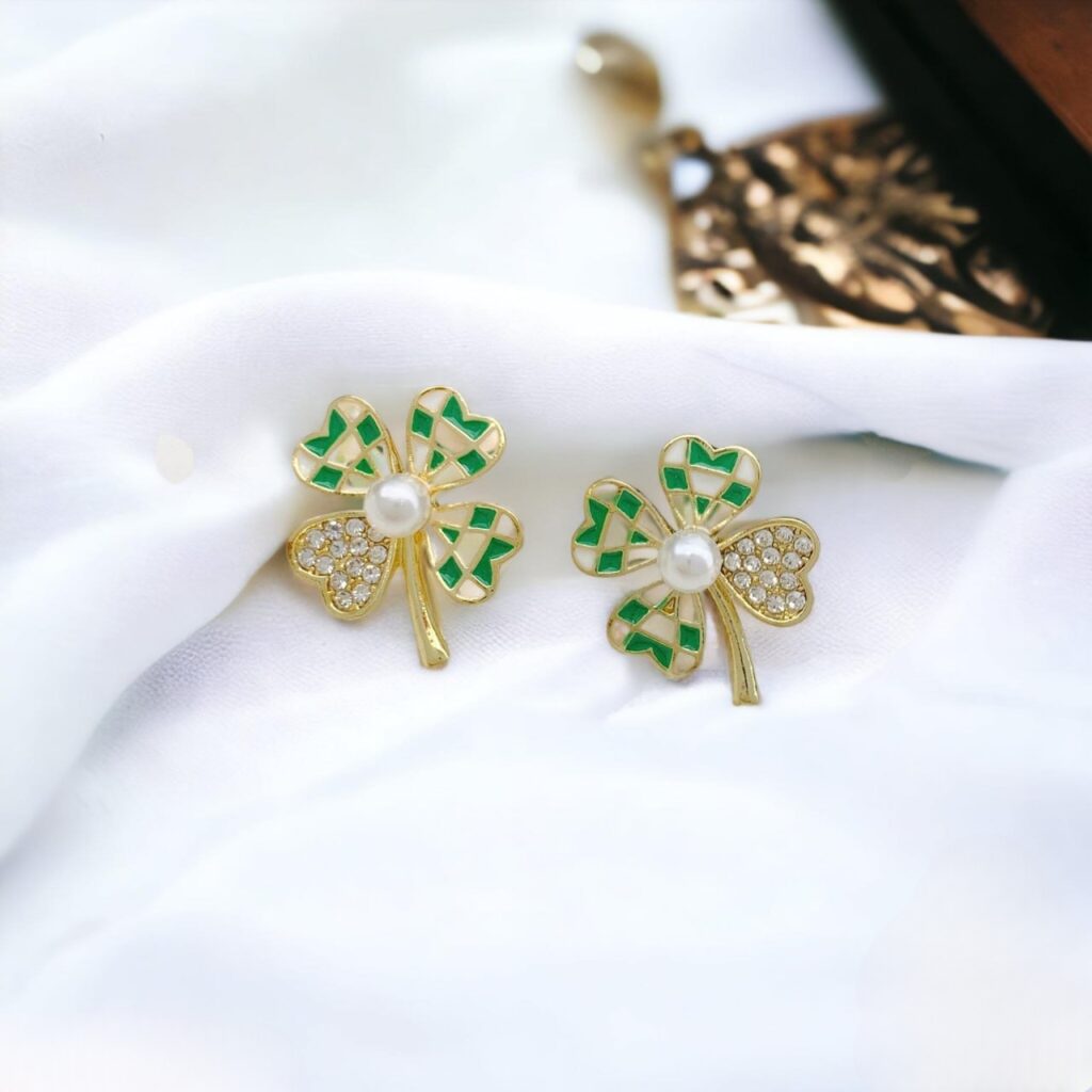 Earrings حلق